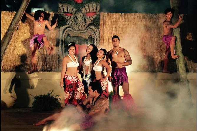 Polynesian Fire Luau and Dinner Show Ticket in Myrtle Beach - The lei greeting sets the tone