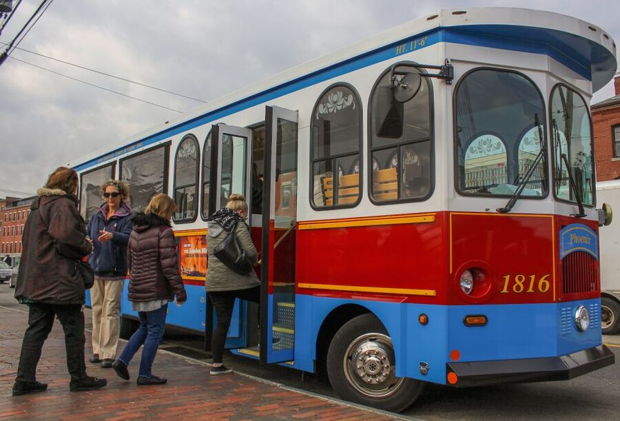 Portland: Trolley City Tour with Portland Head Light Stop - Eastern Promenade and the Casco Bay views