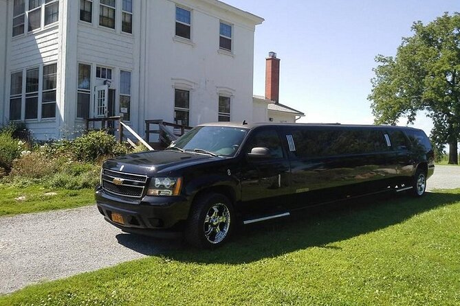 Private Arrival Transfer: From LAS Airport by SUV or Luxury Limo - Meeting your chauffeur at Harry Reid Airport