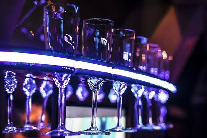 Private Arrival Transfer: From LAS Airport by SUV or Luxury Limo - Choosing between the Escalade and the limousines