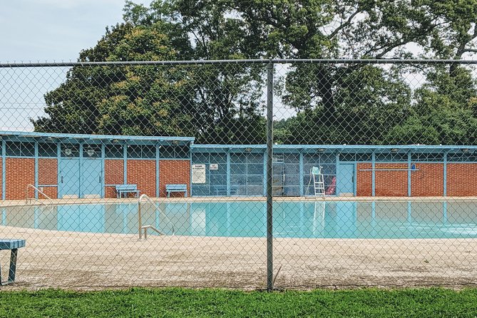 Private Stranger Things "The Upside Down" Film Locations Tour in Atlanta - What your guide adds to the three-hour ride