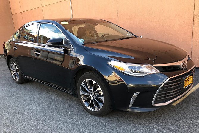 Private Transfer from Manhattan to NYC Airports (JFK/EWR/LGA) - A direct ride from Manhattan to the airport