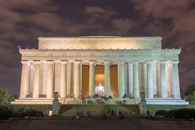 Private Washington DC City Tour - Martin Luther King Jr. Memorial and the Tidal Basin