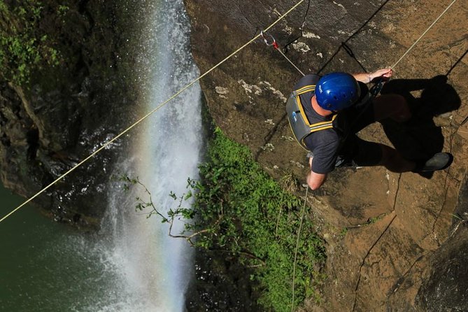 Rappel Maui Waterfalls and Rainforest Cliffs - Practical clothing and timing advice