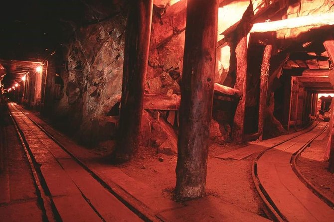 Real Gold Mine Tour with, gold panning and more - What You Actually Do at Country Boy Mine