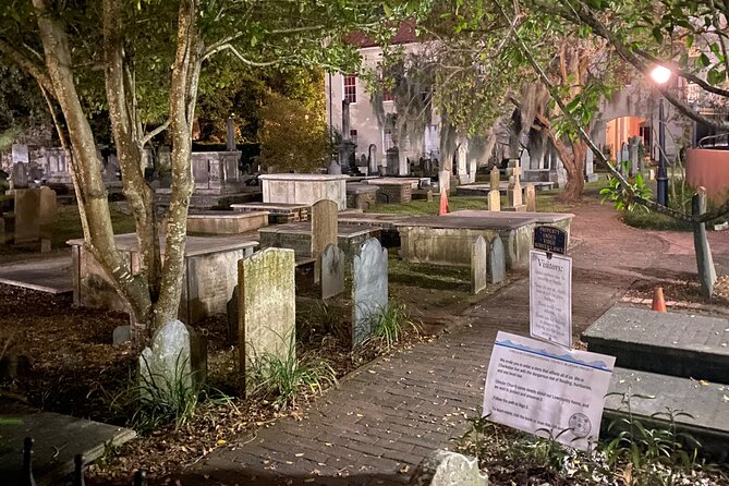 Real Hauntings of Charleston! (Small Group Ghost Tour) - Gateway Walk and the lost soulmate