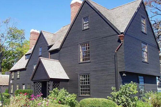 Requiem for Salem Walking Ghost Tour - What the 90-minute route feels like