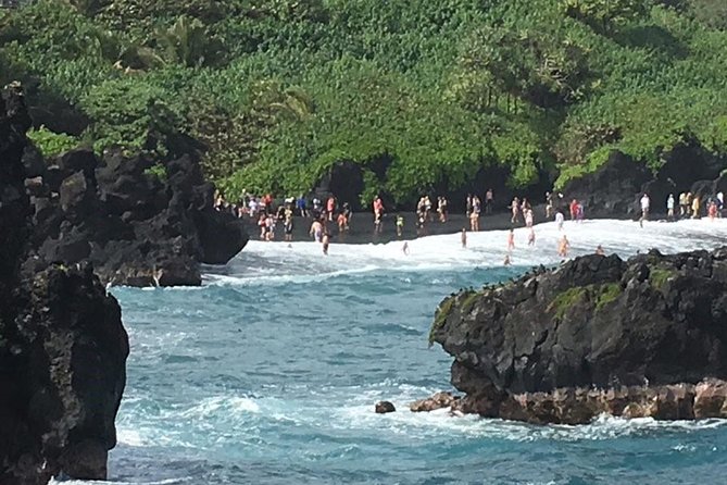 Road to Hana: Full-Day Scenic Drive with Blacksand & Waterfalls - Wai‘anapanapa State Park and Maui’s black sand
