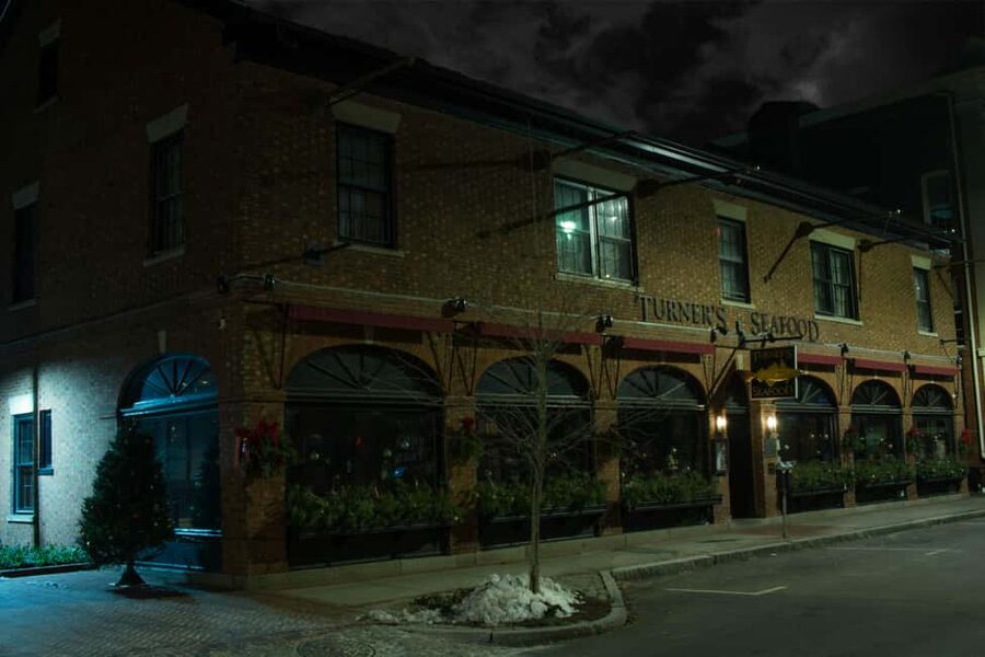 Salem: Boos and Brews Haunted Pub Crawl - Key points to know