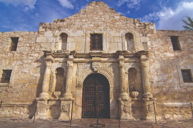 San Antonio Premium City Tour with Alamo & River Walk Cruise - A Four-Hour Introduction to San Antonio