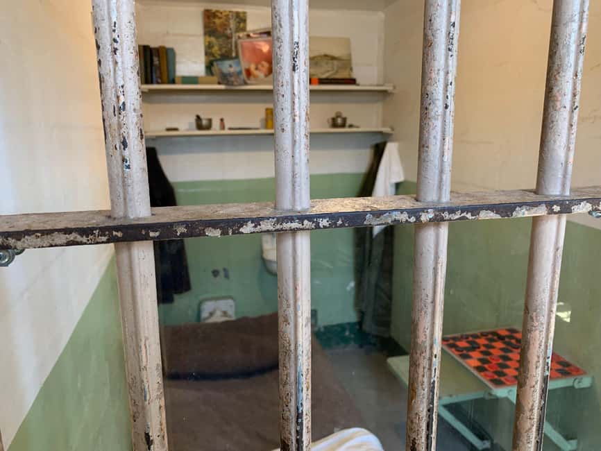 San Francisco: Alcatraz, Ferry & Audio Tour w/ Night Option - How the night option changes the visit