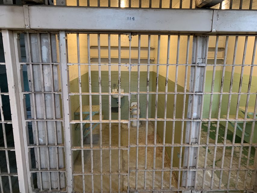 San Francisco: Alcatraz Tour with Muir Woods and Sausalito - Choosing Between the 8:30 AM and 9:10 AM Routes