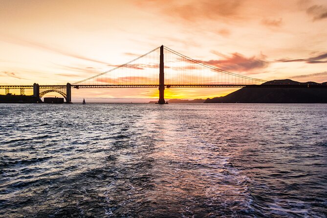 San Francisco City Lights Cruise (2-hours) - Sailing toward the Golden Gate Bridge
