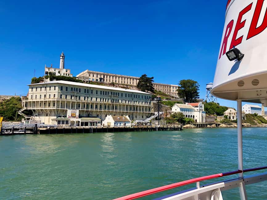 San Francisco: Golden Gate Bay Cruise - Sailing under the Golden Gate Bridge