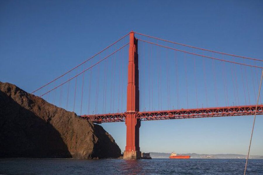 San Francisco: Golden Gate Bridge Catamaran Cruise - The route toward Alcatraz Island