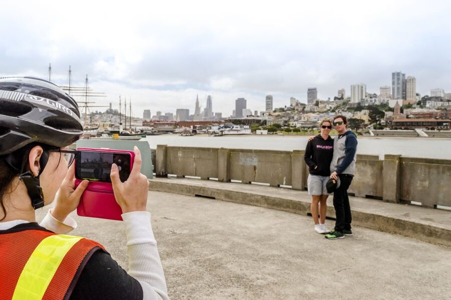 San Francisco: Golden Gate Bridge to Sausalito Cycling Tour - Fort Mason, the Marina, and the Palace of Fine Arts