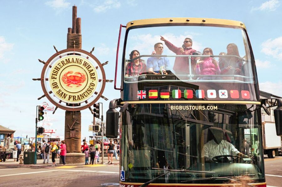 San Francisco: Hop-On Hop-Off Sightseeing Tour with 17 Stops - Key points at a glance