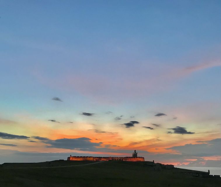 San Juan: Old Town Sunset Walking Tour - La Fortaleza and the Palacio de Santa Catalina