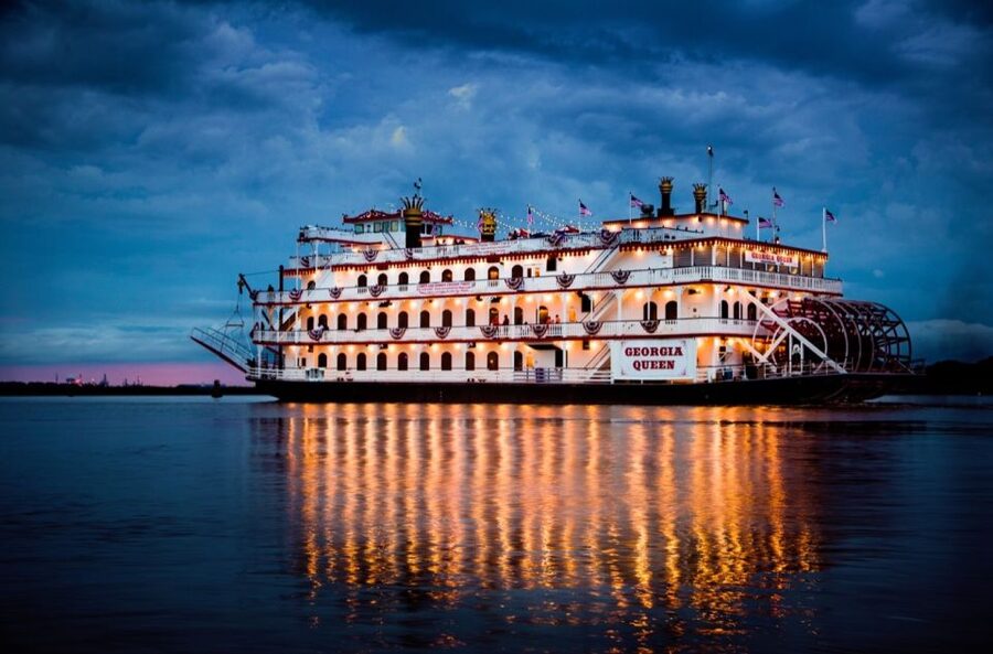 Savannah: Buffet Dinner Cruise with Live Entertainment - Who should book this cruise?