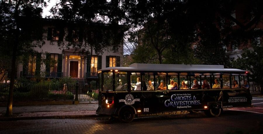 Savannah: Ghosts and Gravestones Tour with Low House Entry - How much entertainment versus history?