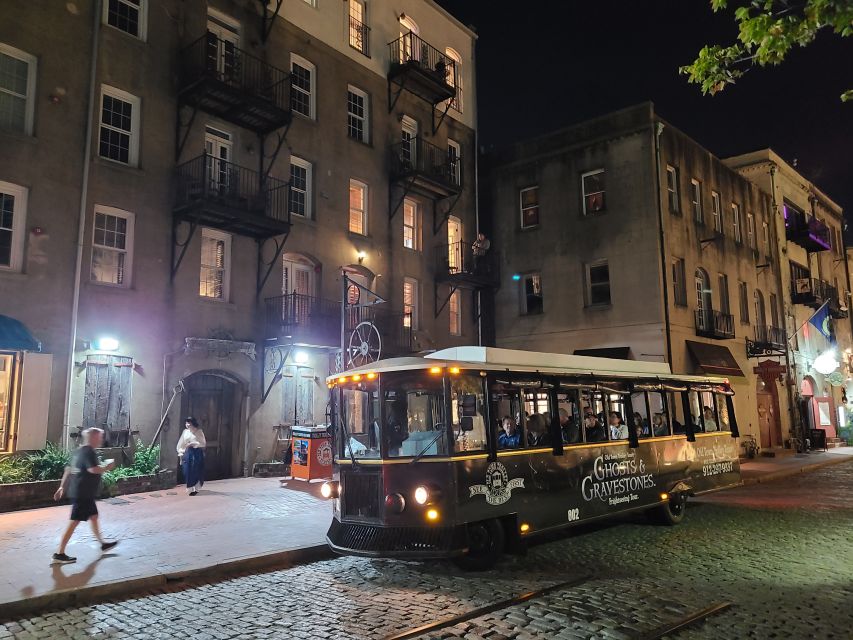 Savannah: Ghosts and Gravestones Tour with Low House Entry - From the Savannah Waterfront to the old river stories