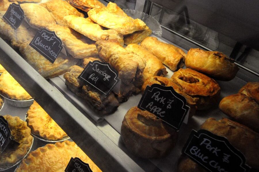 Savannah: Historic District Foodie Walking Tour - Six stops that turn a walk into lunch