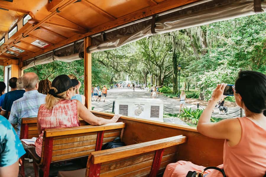 Savannah: Old Savannah Tours Historic Overview - The guides make or break the ride