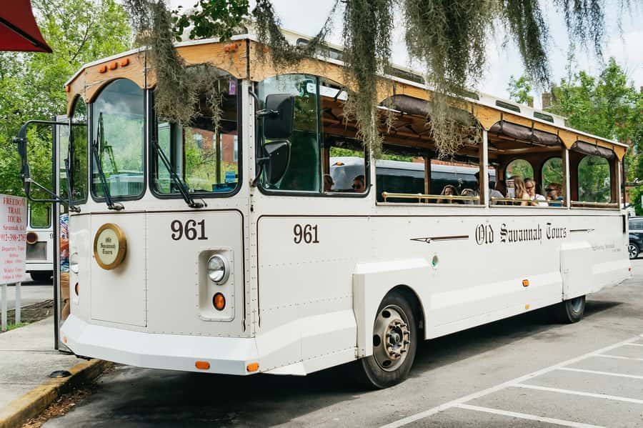 Savannah: Old Savannah Tours Historic Overview - What the 75-minute route shows you