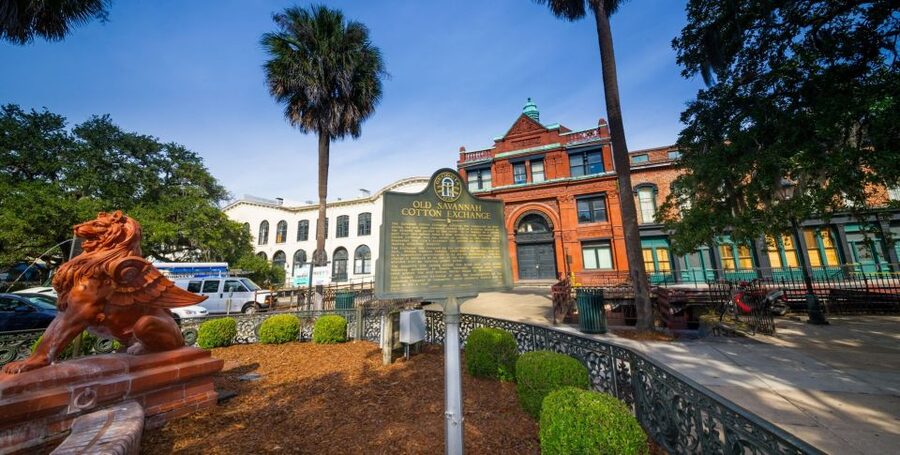 Savannah: Old Town Hop-On Hop-Off Trolley Tour - Madison Square and the cathedral