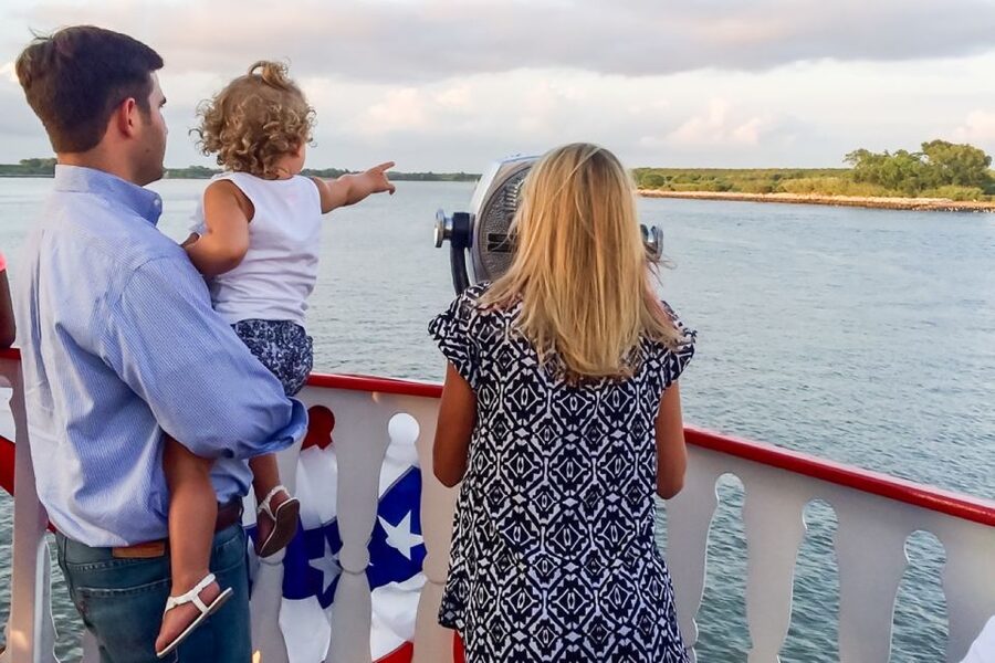 Savannah: Riverboat Sunset Cruise - Choosing between the upper deck and air-conditioning