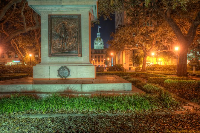 Savannah's Ghost City "Dead of Night" Walking Night Tour - Wright Square ends at Savannah’s old gallows ground
