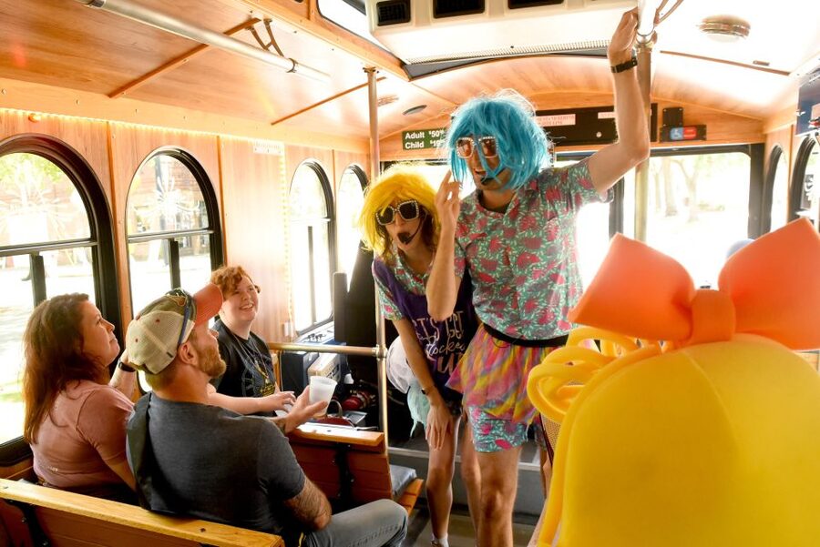 Savannah: "Savannah for Morons" Comedy Trolley Tour - The Moron Twins set the tone