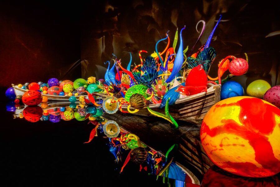 Seattle: Chihuly Garden and Glass Entry Ticket - Films, Gallery Talks, and Live Glass Demonstrations