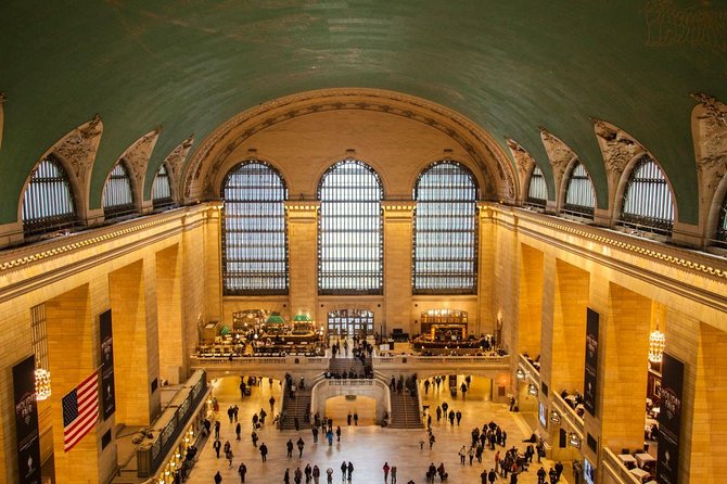 Secrets of Grand Central Station Walking Tour New York City - Seeing the details most people miss