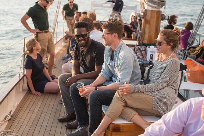 Sightseeing Day Sail around Boston Harbor - The views, the weather, and the bar