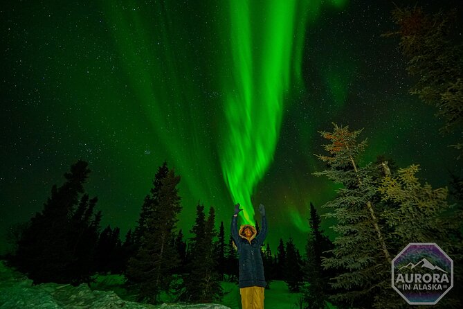 SkyChase™ | Northern Lights Experience - Free Photography & More - Campfire food, drinks, and the mobile lodge