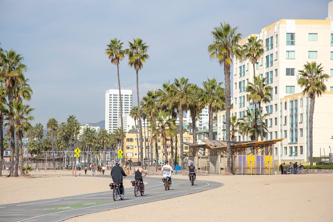Small-Group Electric Bike Tour of Santa Monica and Venice - Who should book this ride?