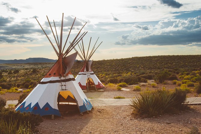 Small Group Grand Canyon, Hoover Dam, 7 Magic Mountains VIP Tour - Eagle Point and the optional Skywalk