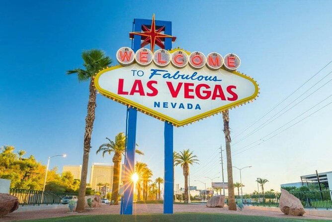 Small Group Grand Canyon, Hoover Dam, 7 Magic Mountains VIP Tour - Guano Point is the place for broad canyon views