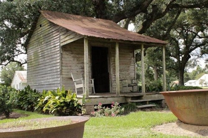 Small-Group Laura and Whitney Plantation Tour from New Orleans - The guides are a major part of the value