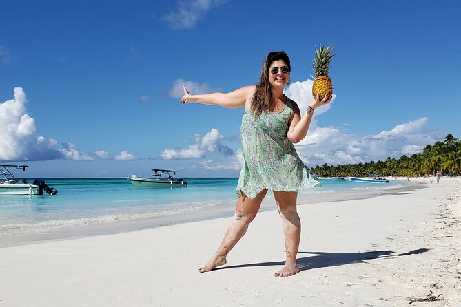 Small Group: Saona Island Full Day Tour - Palmilla Beach and the starfish stop