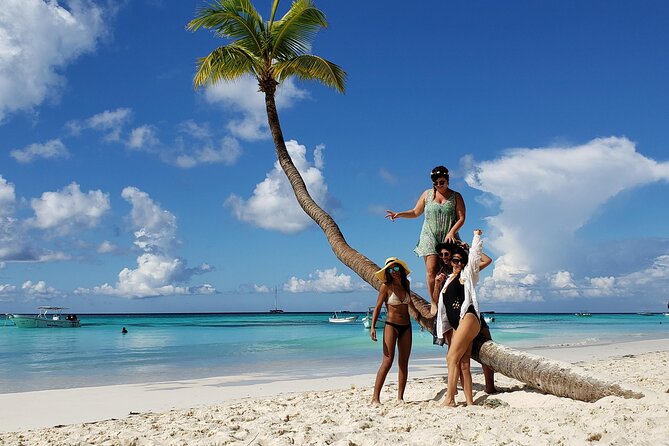 Small Group: Saona Island Full Day Tour - Small group size and guide quality