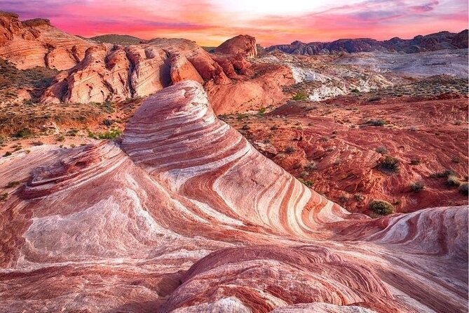 Small Group: Valley of Fire Half Day Tour from Las Vegas - White and red sandstone, plus seasonal limits
