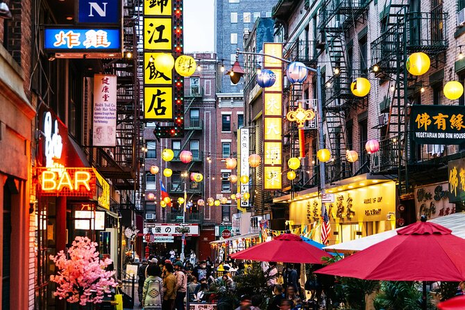 SoHo, Little Italy, and Chinatown NYC Guided Walking Tour - Park Row and the city that printed the news