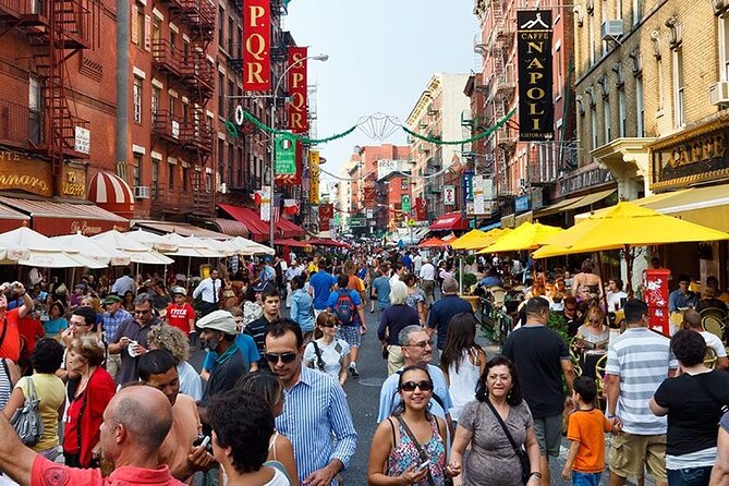 SoHo, Little Italy, and Chinatown NYC Guided Walking Tour - SoHo’s cast-iron streets
