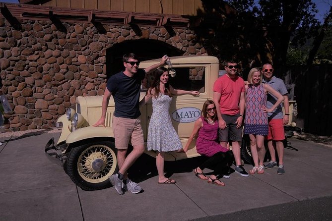 Sonoma Valley Open Air Wine Trolley Tour - Why downtown Sonoma is the right starting point