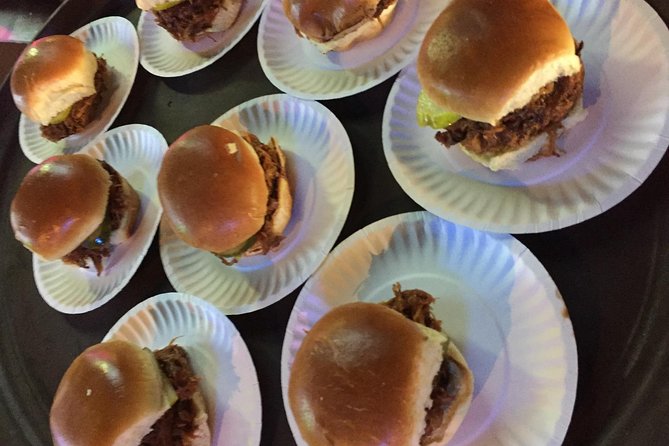 Southern Flavors Food, Pub Crawl, and History Walking Tour - Six rotating stops across the Historic District