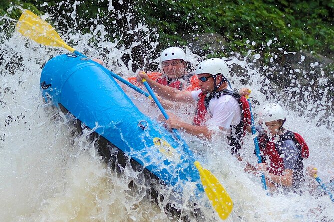 The Best Whitewater Rafting - Guides make the difference