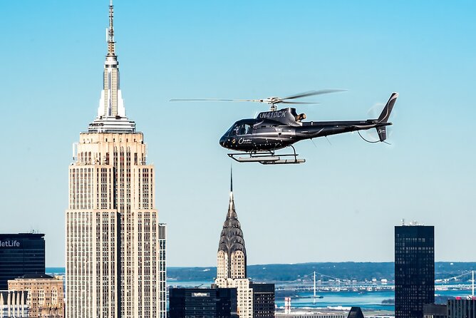 The Manhattan Helicopter Tour of New York - What the pilot adds to the flight