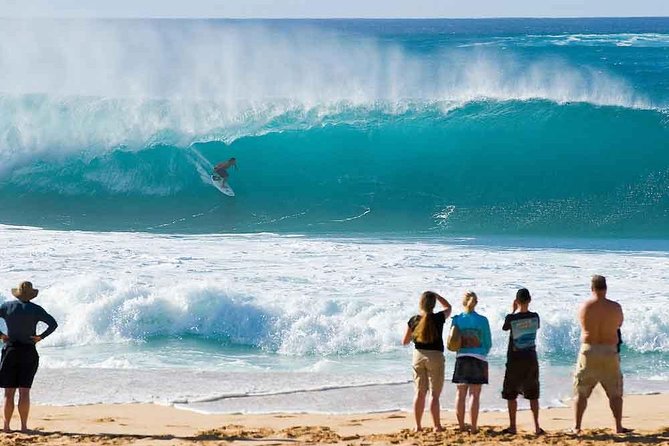 Tour of North Shore & Waimea Waterfall - Pickup, group size, and what to bring